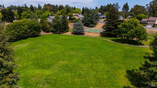 1794 Ellie Ct, Benicia, CA 94510