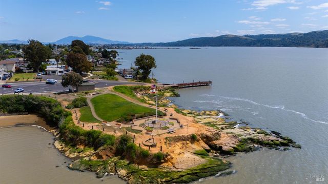 1794 Ellie Ct, Benicia, CA 94510