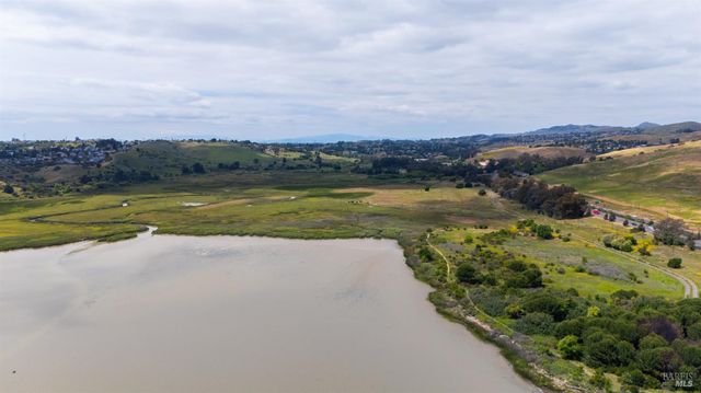 1794 Ellie Ct, Benicia, CA 94510