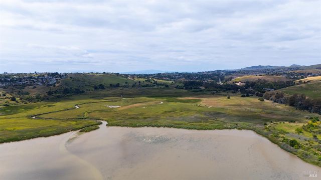 1794 Ellie Ct, Benicia, CA 94510