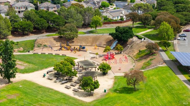 1794 Ellie Ct, Benicia, CA 94510