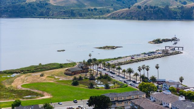 1794 Ellie Ct, Benicia, CA 94510