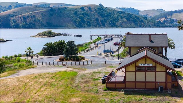 1794 Ellie Ct, Benicia, CA 94510