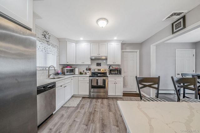 2679 Heather Avenue, Medford, NY 11763