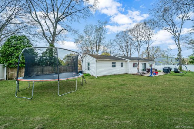 2679 Heather Avenue, Medford, NY 11763