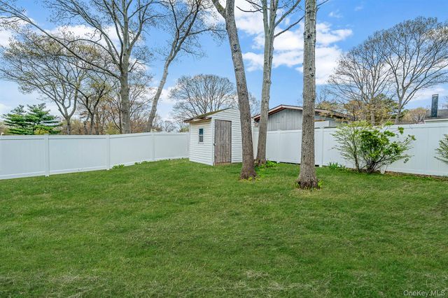 2679 Heather Avenue, Medford, NY 11763