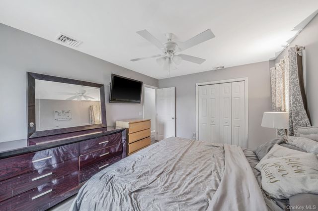 2679 Heather Avenue, Medford, NY 11763