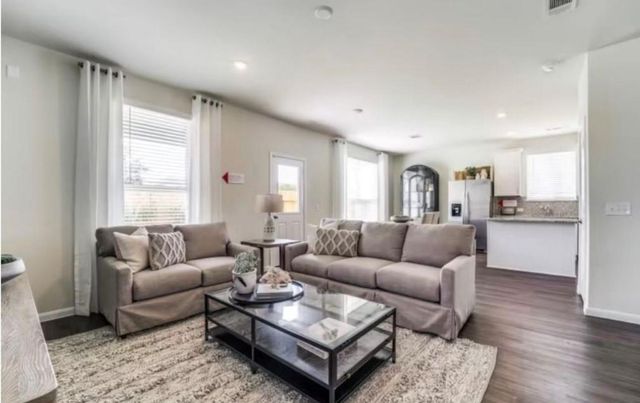 406 Kinglet Drive, Conroe, TX 77378