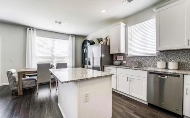 406 Kinglet Drive, Conroe, TX 77378