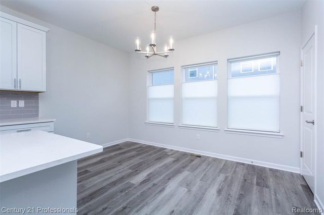 4849 Parkside Lane, Troy, MI 48085