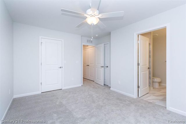 4849 Parkside Lane, Troy, MI 48085