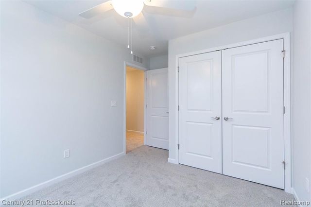 4849 Parkside Lane, Troy, MI 48085