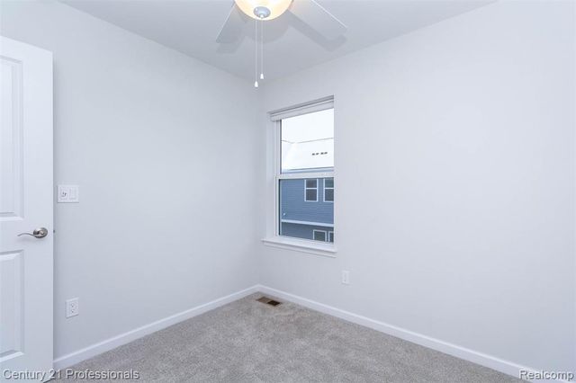 4849 Parkside Lane, Troy, MI 48085