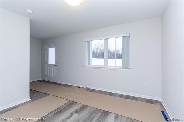 4849 Parkside Lane, Troy, MI 48085