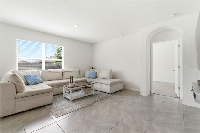 9014 FORGE BREEZE LOOP, Wesley Chapel, FL 33545