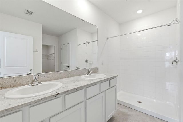 9014 FORGE BREEZE LOOP, Wesley Chapel, FL 33545