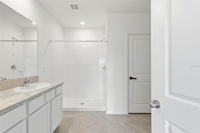 9014 FORGE BREEZE LOOP, Wesley Chapel, FL 33545