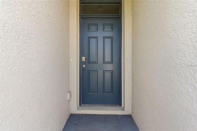 9014 FORGE BREEZE LOOP, Wesley Chapel, FL 33545