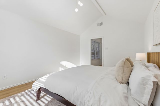 913 Azalia Drive, Lewisville, TX 75067