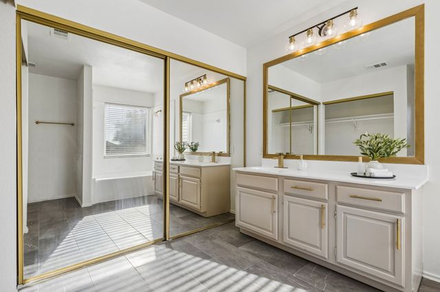 913 Azalia Drive, Lewisville, TX 75067