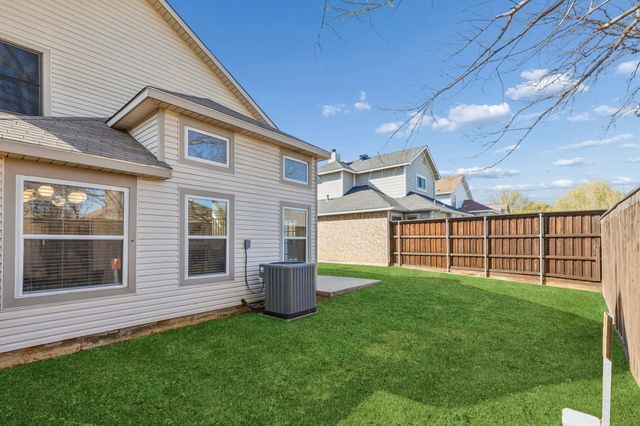 913 Azalia Drive, Lewisville, TX 75067