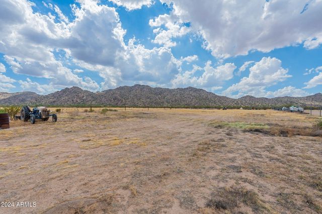 17538 N STONEBLUFF Road, Maricopa, AZ 85139