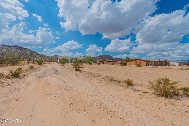 17538 N STONEBLUFF Road, Maricopa, AZ 85139