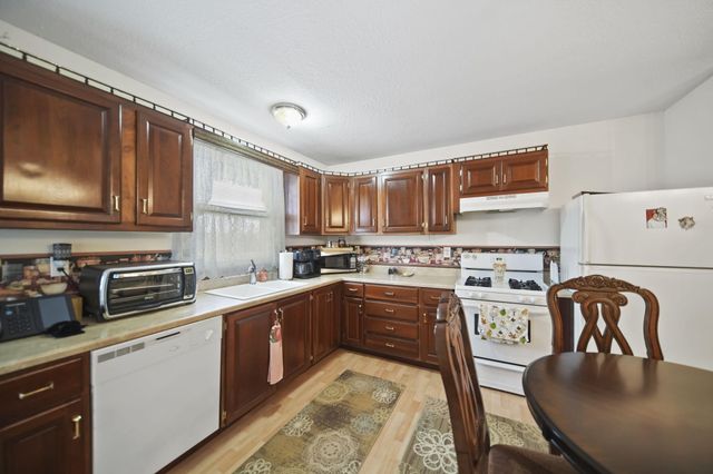 14581 Glenbeigh Lane, Cement City, MI 49233