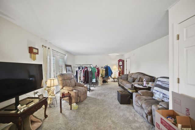 14581 Glenbeigh Lane, Cement City, MI 49233