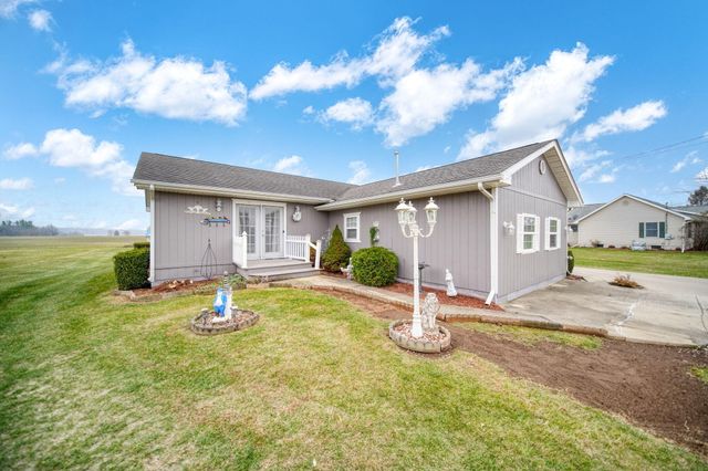 14581 Glenbeigh Lane, Cement City, MI 49233