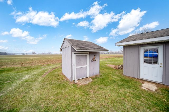 14581 Glenbeigh Lane, Cement City, MI 49233