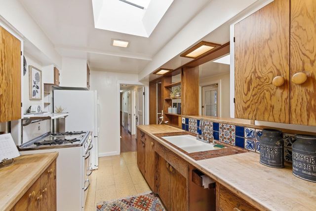 1520 Escalona Drive, Santa Cruz, CA 95060