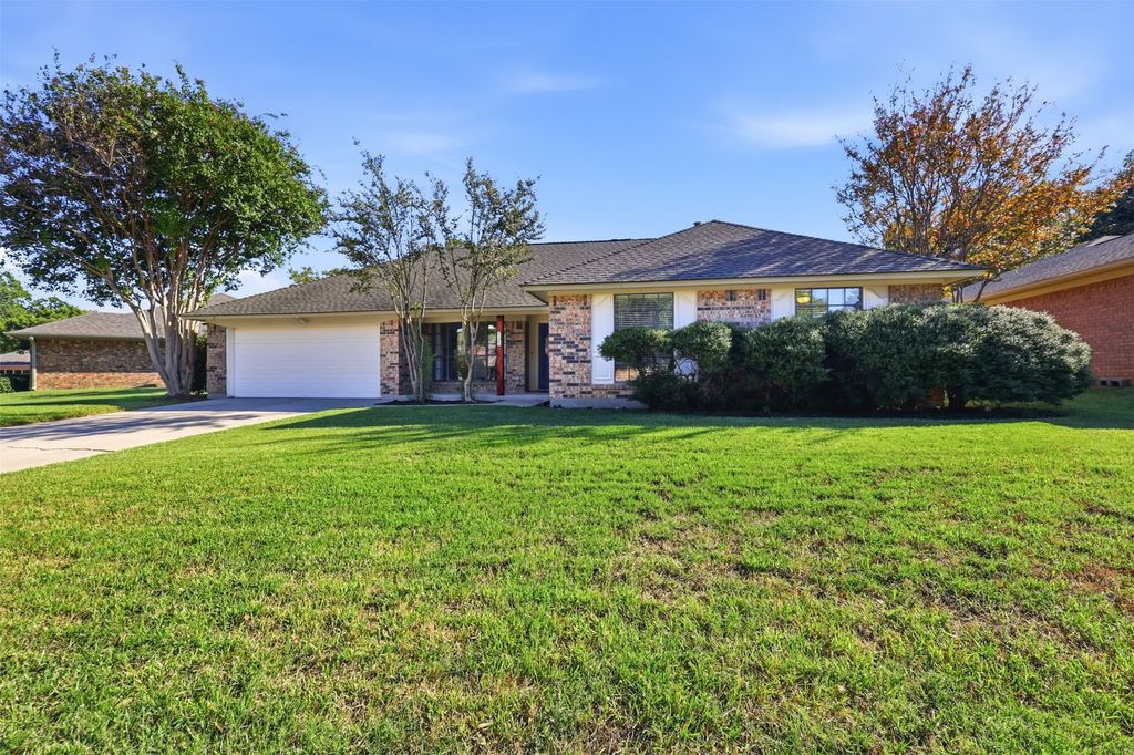 5304 Ridge Springs Court, Arlington, TX 76017 — photo 2