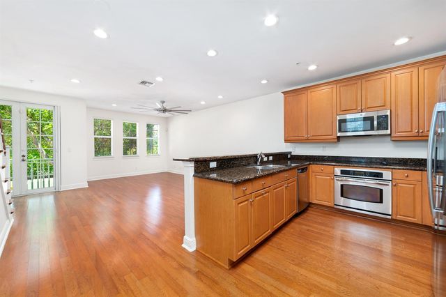 1002 E Heritage Club Circle, Delray Beach, FL 33483