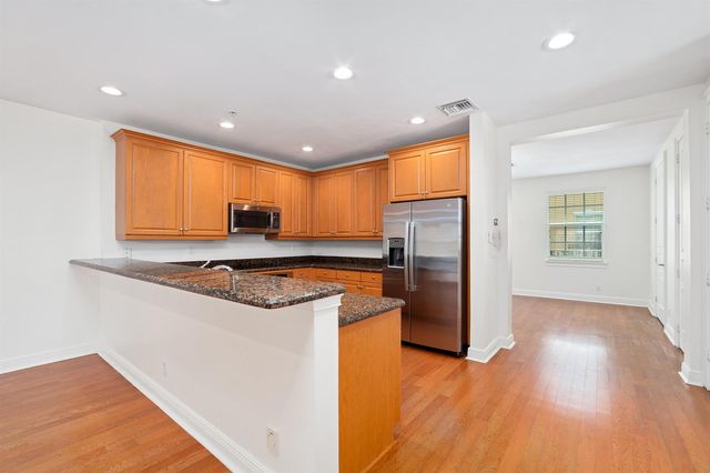 1002 E Heritage Club Circle, Delray Beach, FL 33483