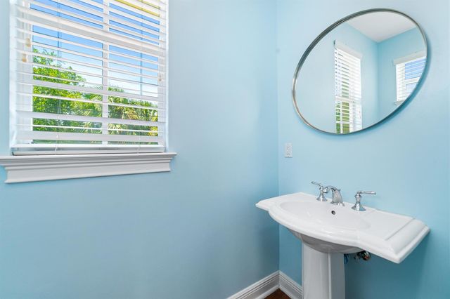 1002 E Heritage Club Circle, Delray Beach, FL 33483