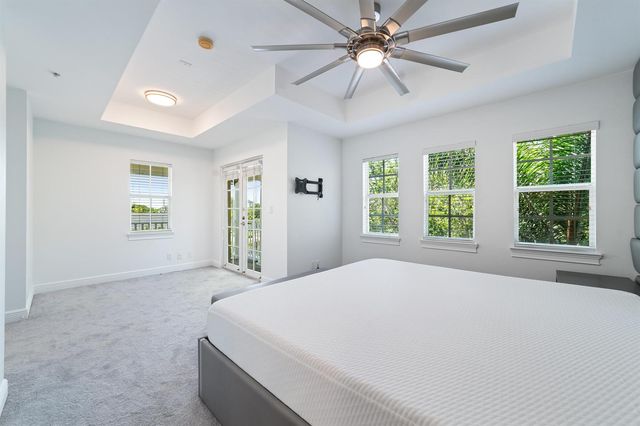 1002 E Heritage Club Circle, Delray Beach, FL 33483