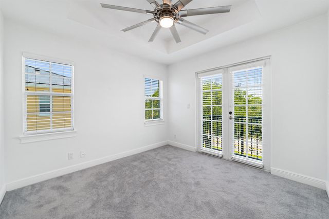 1002 E Heritage Club Circle, Delray Beach, FL 33483