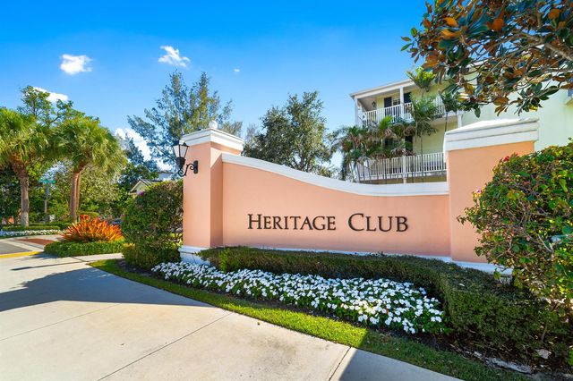1002 E Heritage Club Circle, Delray Beach, FL 33483