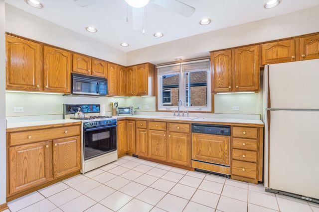 10036 S Kolin Avenue, Oak Lawn, IL 60453