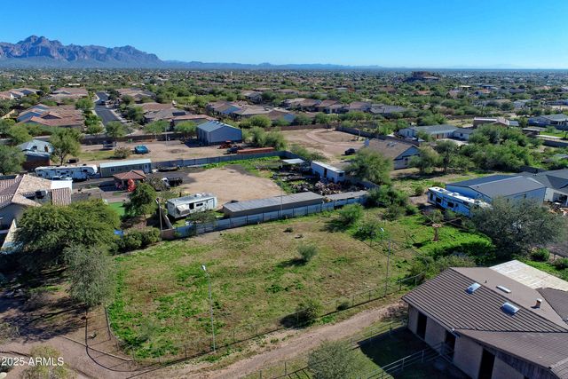 10517 E EVERGREEN Street, Mesa, AZ 85207