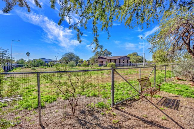 10517 E EVERGREEN Street, Mesa, AZ 85207