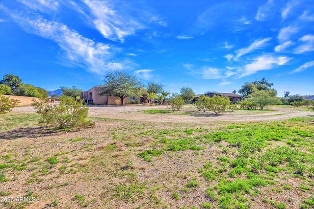 10517 E EVERGREEN Street, Mesa, AZ 85207