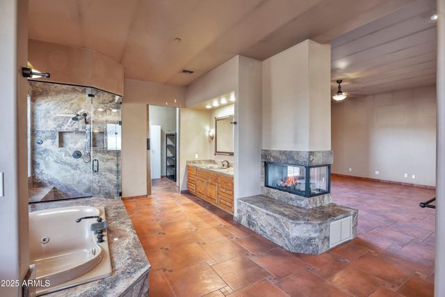 10517 E EVERGREEN Street, Mesa, AZ 85207