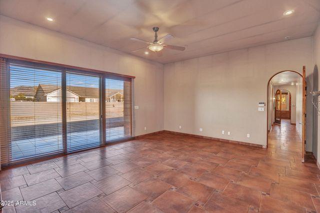 10517 E EVERGREEN Street, Mesa, AZ 85207