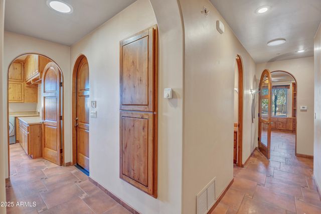 10517 E EVERGREEN Street, Mesa, AZ 85207