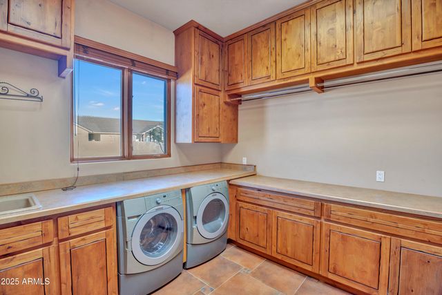 10517 E EVERGREEN Street, Mesa, AZ 85207