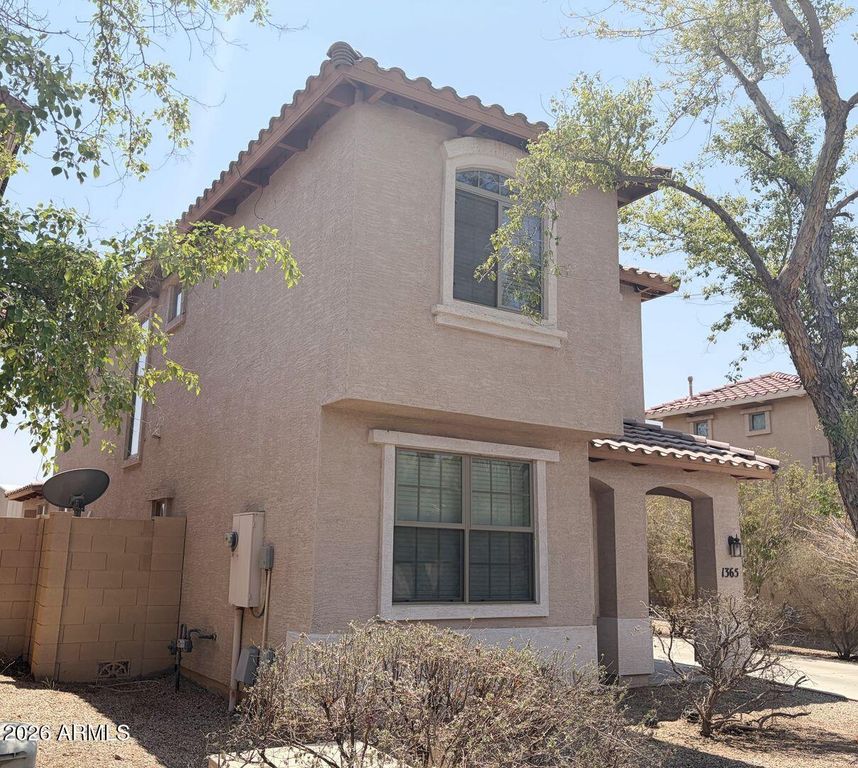 1365 E COLORADO Loop, Casa Grande, AZ 85122 — photo 3