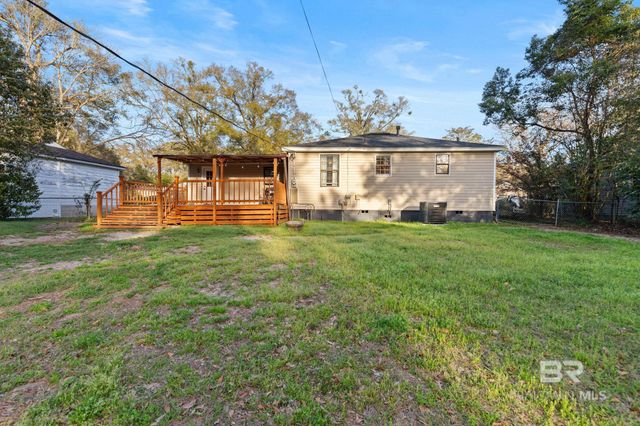 301 Azalea Circle, Mobile, AL 36608