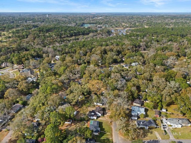 301 Azalea Circle, Mobile, AL 36608